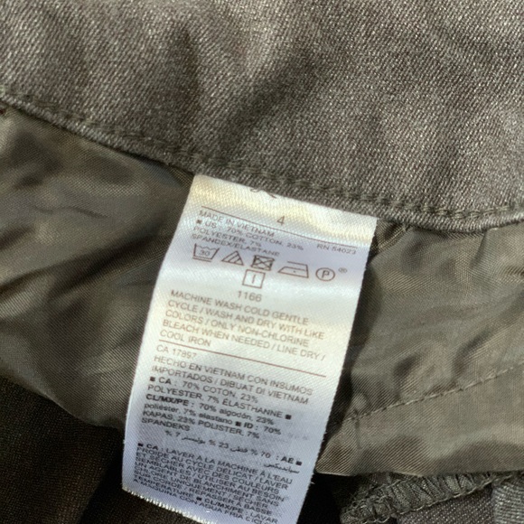 Old Navy pixie pants - Picture 3 of 3